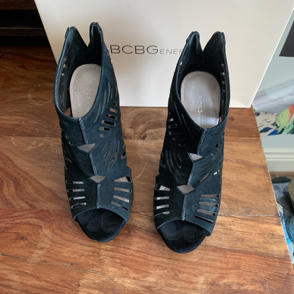 BCBG Generation heels black size 8